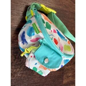 Lovevery The Everywhere Convertible Reversible Child Size Fanny Pack